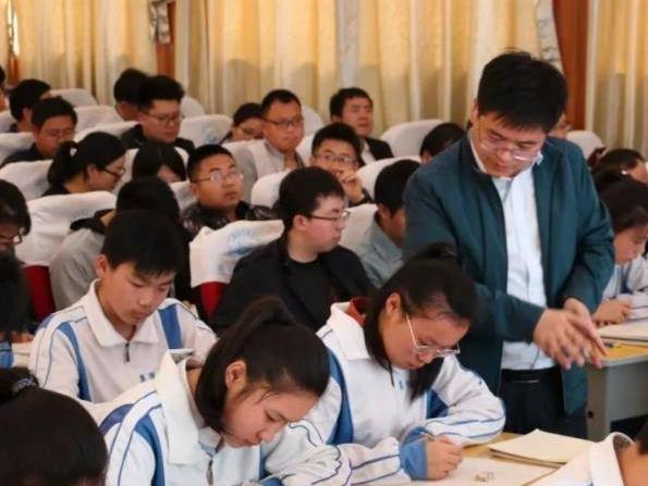 “学啥不考啥”将成为历史?2022中考题型将有调整,中等生有福了 “学啥不考啥”将成为历史?2022中考题型将有调整,中等生有福了