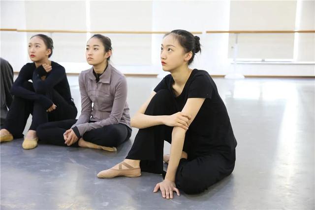 2022年舞蹈艺考生考试内容都有哪些？各院校考试要求汇总！