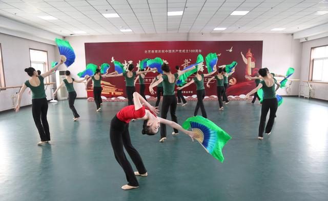 高中舞蹈艺考生怎么考_2022年舞蹈艺考内容及指南来了